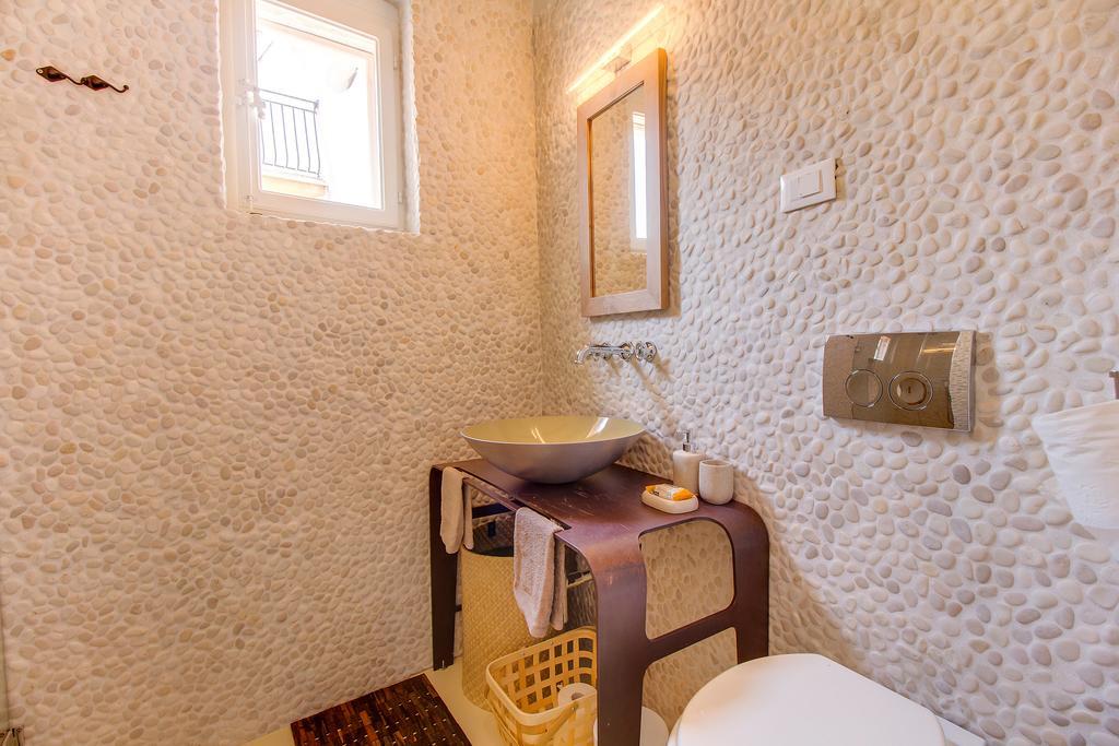 Apartments Argemonia Mali Lošinj Eksteriør billede