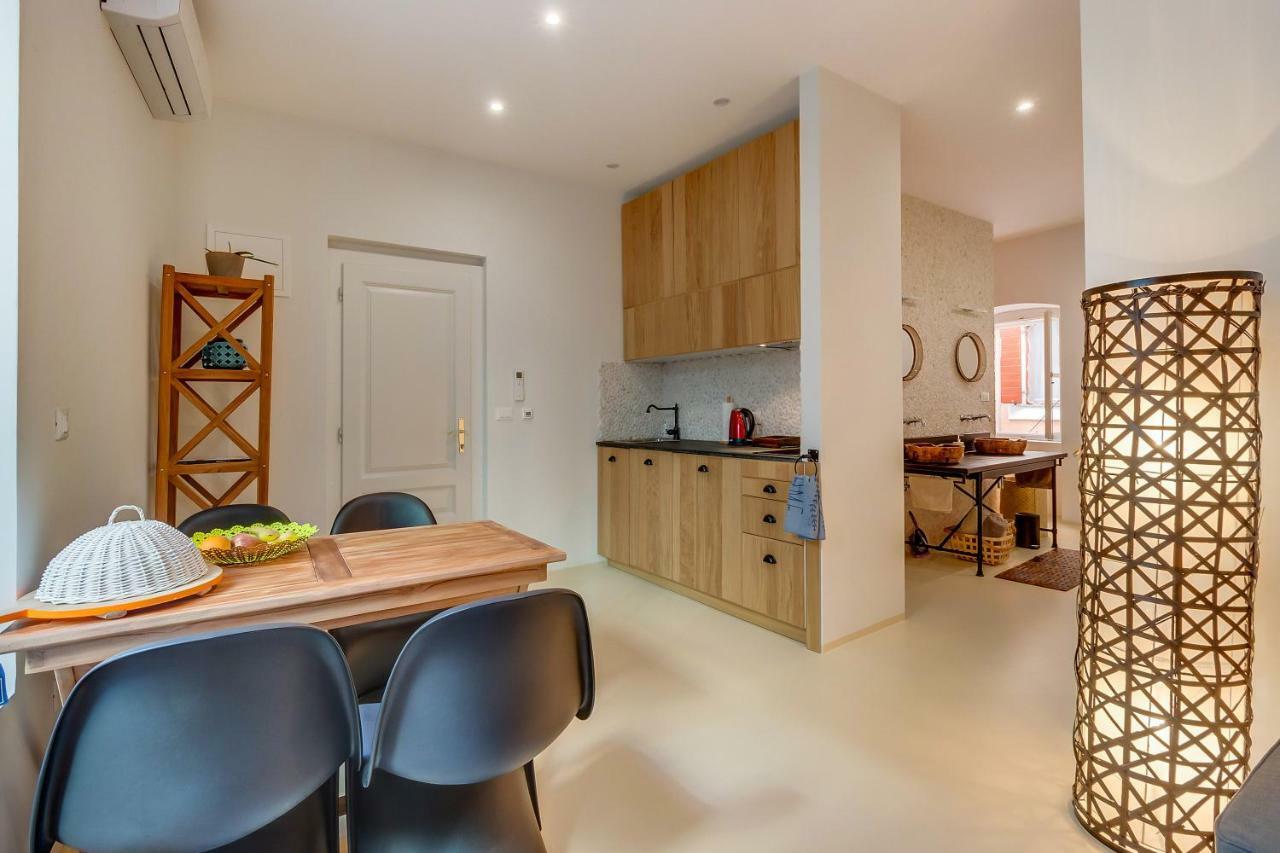 Apartments Argemonia Mali Lošinj Eksteriør billede