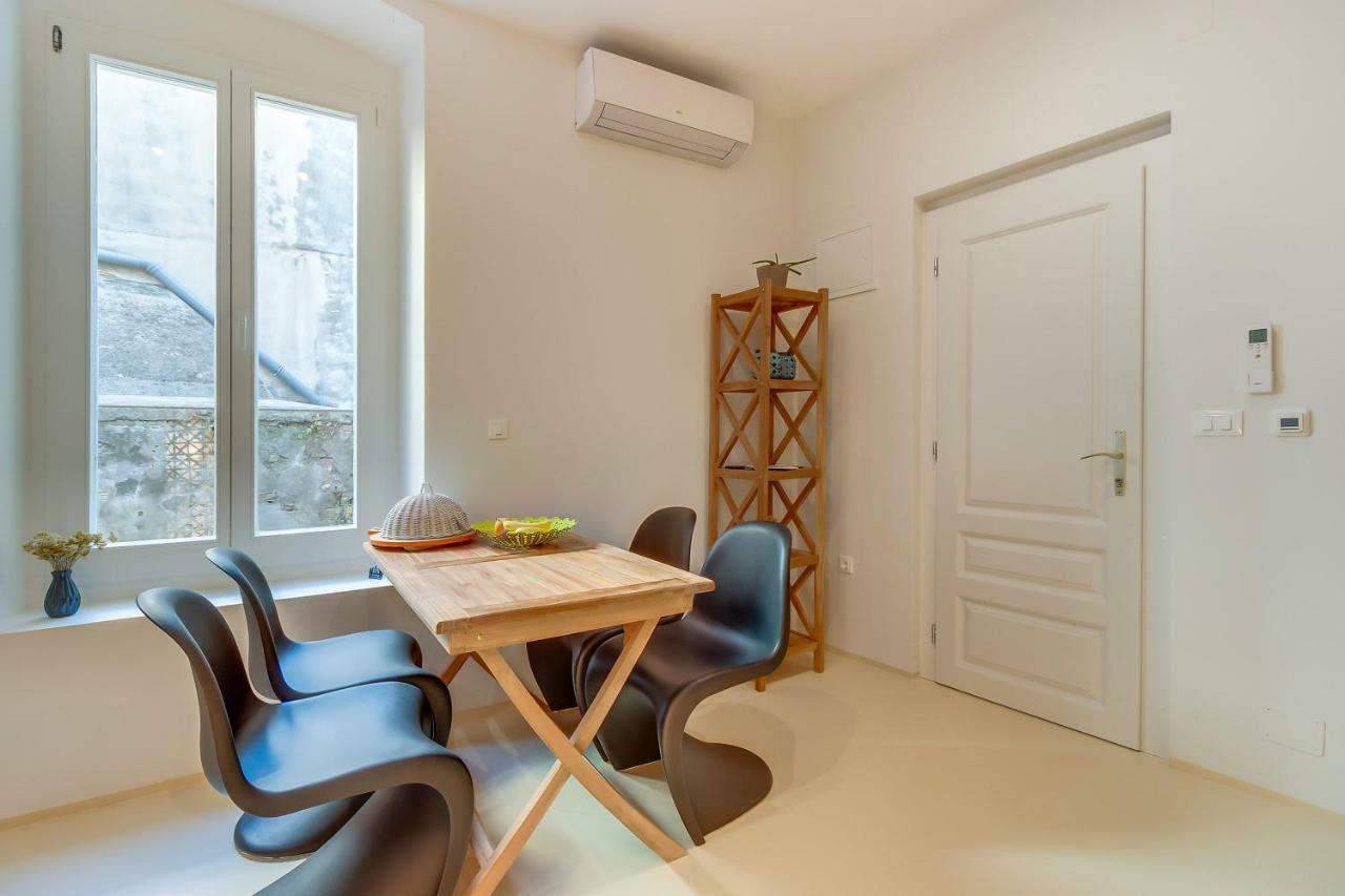 Apartments Argemonia Mali Lošinj Eksteriør billede