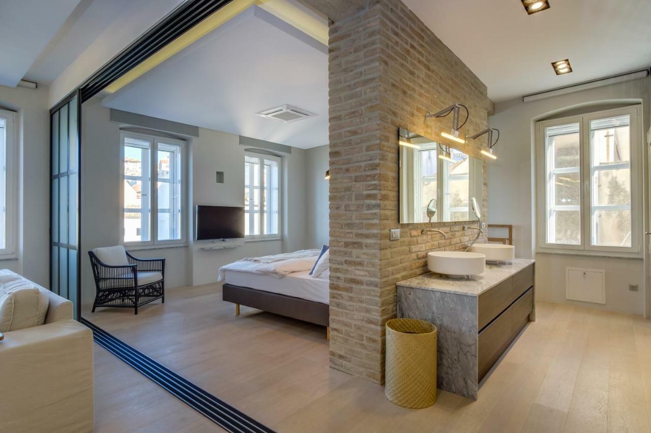 Apartments Argemonia Mali Lošinj Eksteriør billede